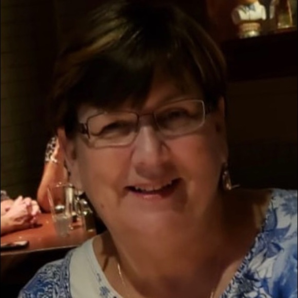 Meet your Posher, Niki
